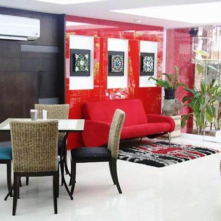 Oasis Inn Bangkok Ngoại thất bức ảnh