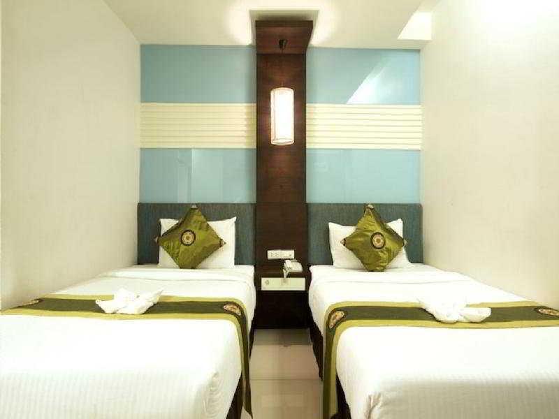 Oasis Inn Bangkok Ngoại thất bức ảnh