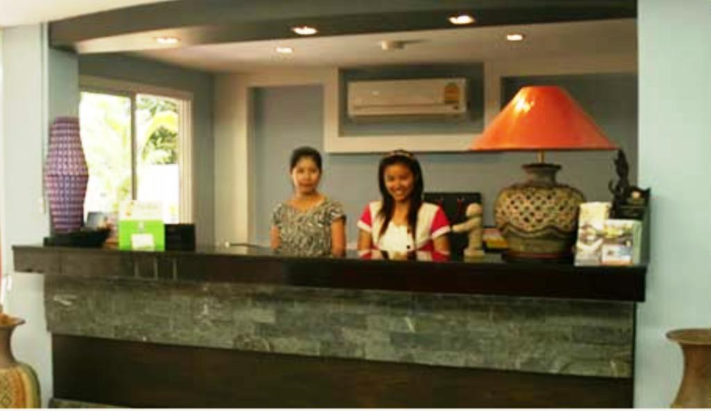Oasis Inn Bangkok Ngoại thất bức ảnh