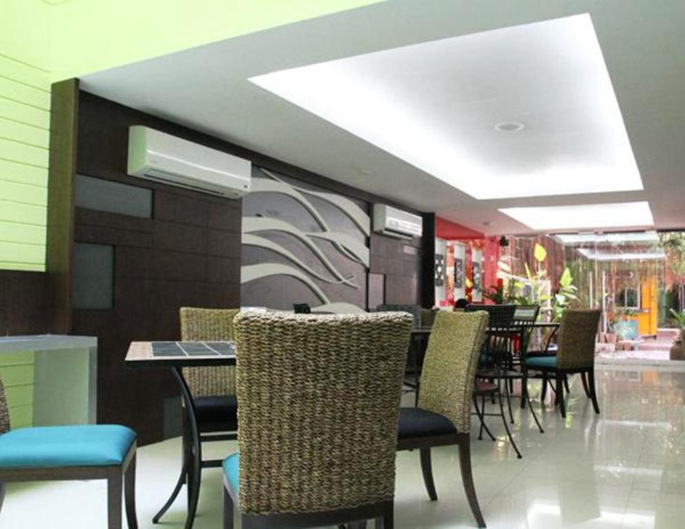 Oasis Inn Bangkok Ngoại thất bức ảnh